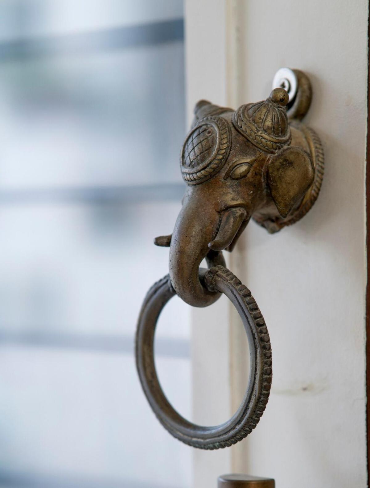 Santosh Villa - The House Of Antiques And Art Удайпур Екстериор снимка